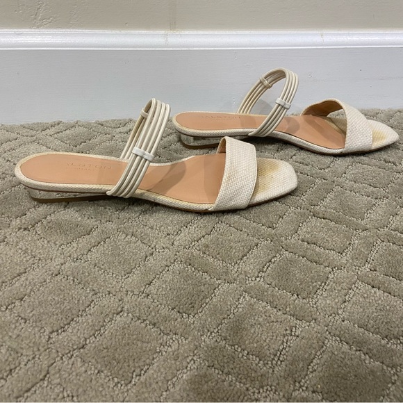 Halston Heritage cream slip on sandals size 8 - Picture 4 of 12
